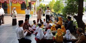 Kunjungan ke SDI Pangeran Diponegoro (5)