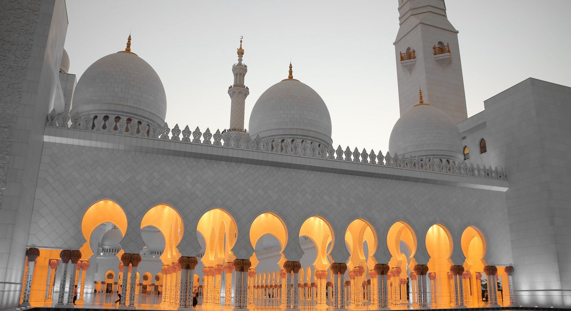 photo of grand mosque during dawn