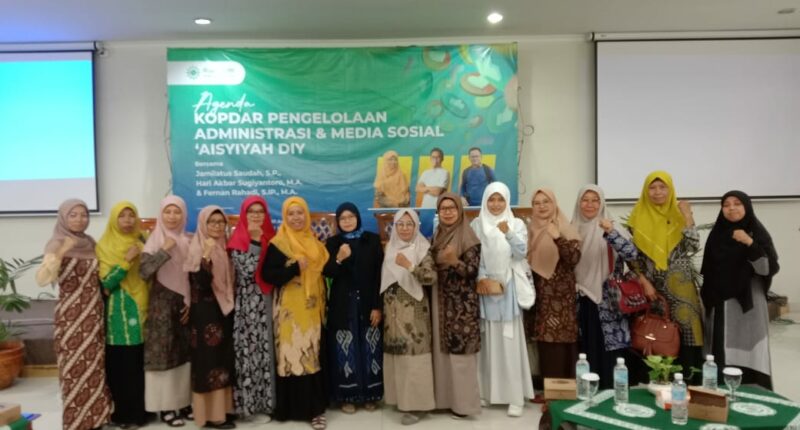 Workshop Menulis Berita Di Unisa Yogyakarta