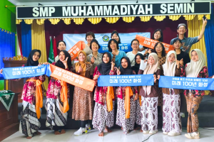 Kunjungan Persahabatan dari Korea Selatan: SMP Muhammadiyah Semin Sambut Hangat Kunjungan Asia Multicultural Communication Center Korea Selatan