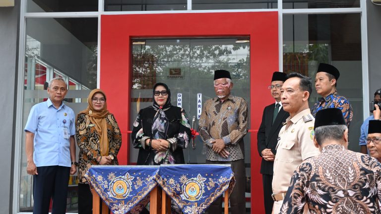 Grand Opening TEFA SMK Muhammadiyah Karangmojo, Bupati Gunungkidul Resmikan Gedung RPS Teknik Kendaraan Ringan dan Bengkel Moeka Modern Auto Service