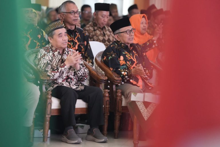 Tak Disangka, Pak Dahlan Rais Ternyata Seorang Gus