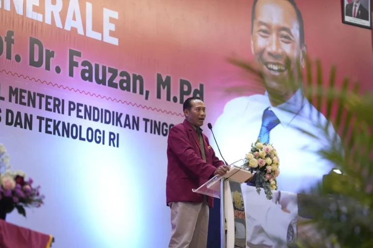 Wamendiktisaintek Dorong Kampus Muhammadiyah Bangun Mindset Berkemajuan dan Berani Berinovasi