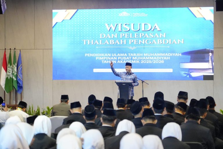 Hadapi Era AI, Haedar Nashir Pesan Tholabah PUTM Tetap Berpijak pada Akhlak