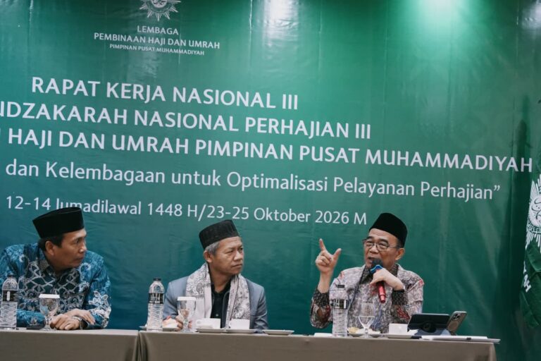 Muhadjir Effendy Dorong LPHU Muhammadiyah Garap Potensi Ekonomi Haji dan Umrah